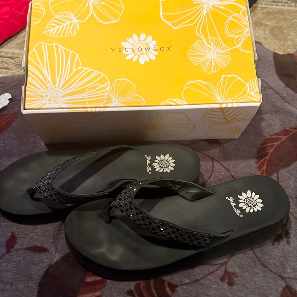 Yellow Box Scalia black glitter wedge